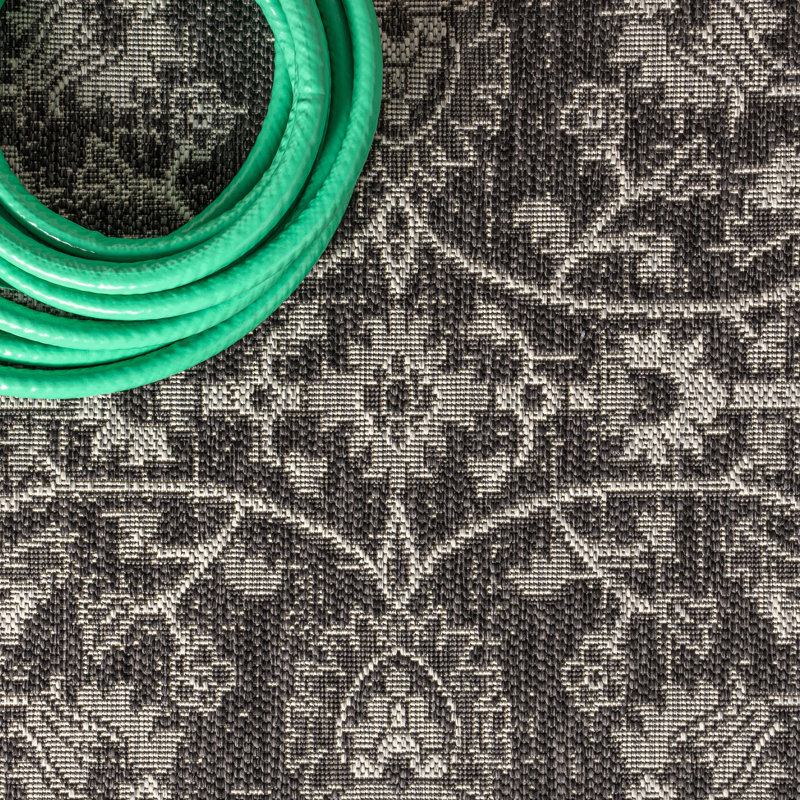 Markwart Vine and Border Textured Weave Black/Gray Indoor/Outdoor Rug, Rectangle 9' x 12'