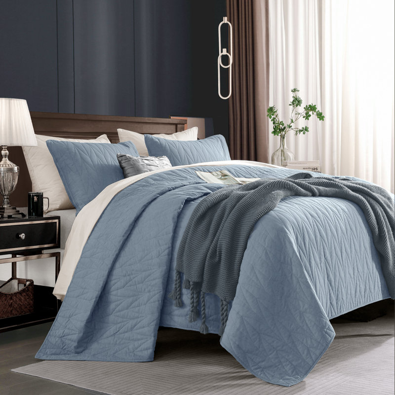 Wonderful 100% Cotton Reversible 3 Piece Quilt Set, Full/Queen + 2 Standard Shams, Blue