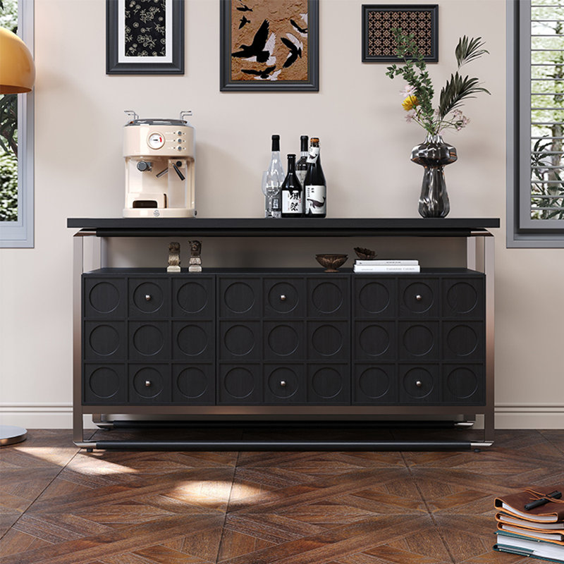 Armoire d'entrée française, Noir