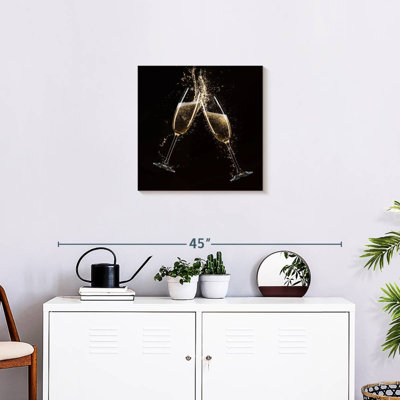 Yarlin Champagne Toast Splash