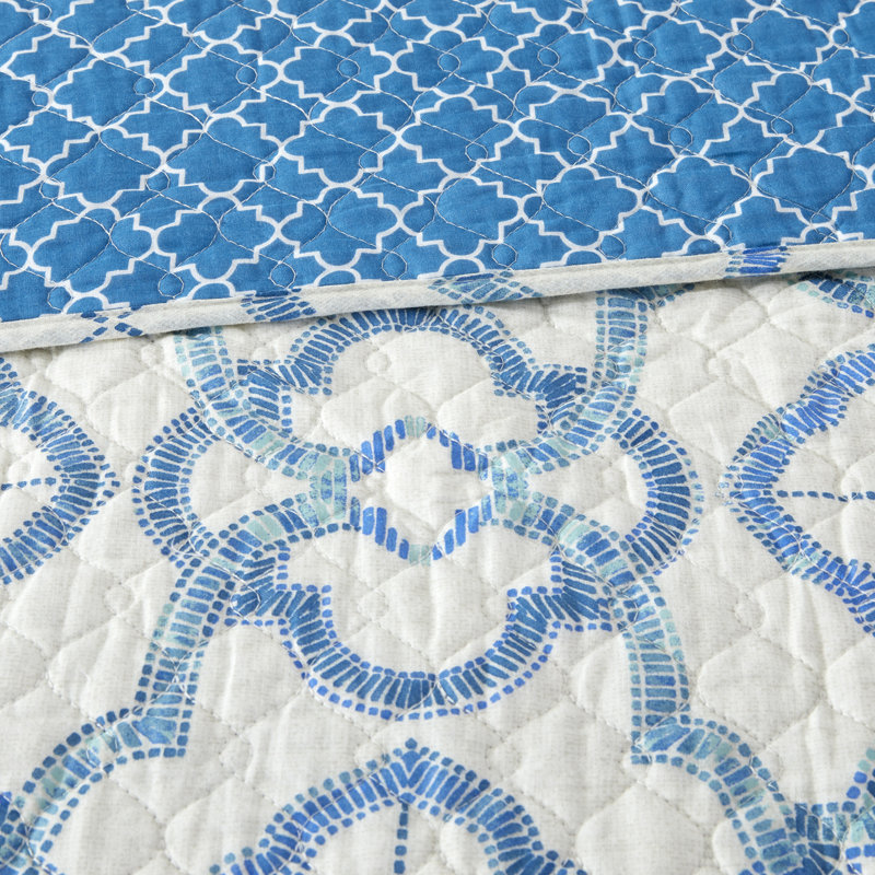 Enzyme White/Blue 100% Cotton Reversible Quilt Set, King Quilt + 2 Shams