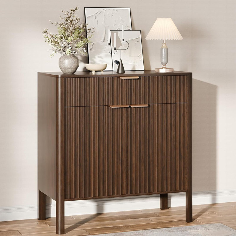 Buffet moderne à cannelures avec tiroir, crédence en noyer