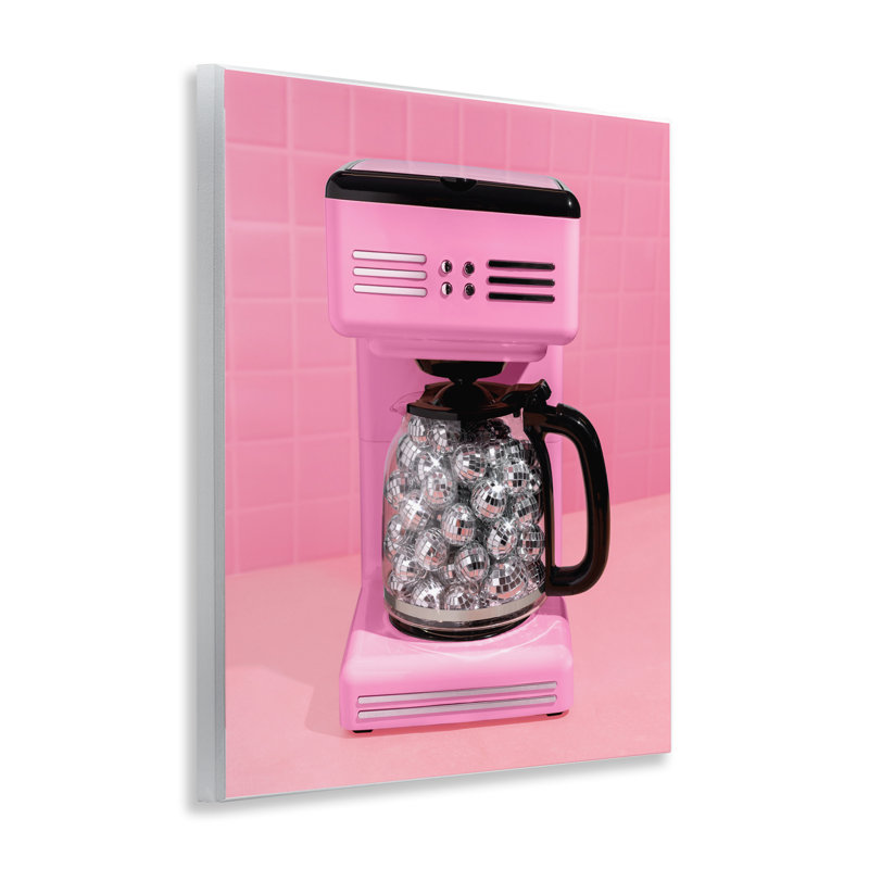 Plaque murale disco café sur rose, design par Lish Creative
