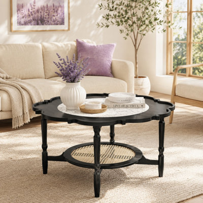 Table basse Calline Mid-Century en forme de pétale avec tablette en rotin et plateau en verre