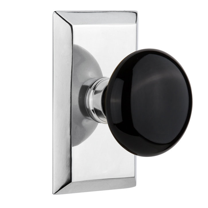Plaque Studio avec poignée de porte en porcelaine noire, Chrome brillant
