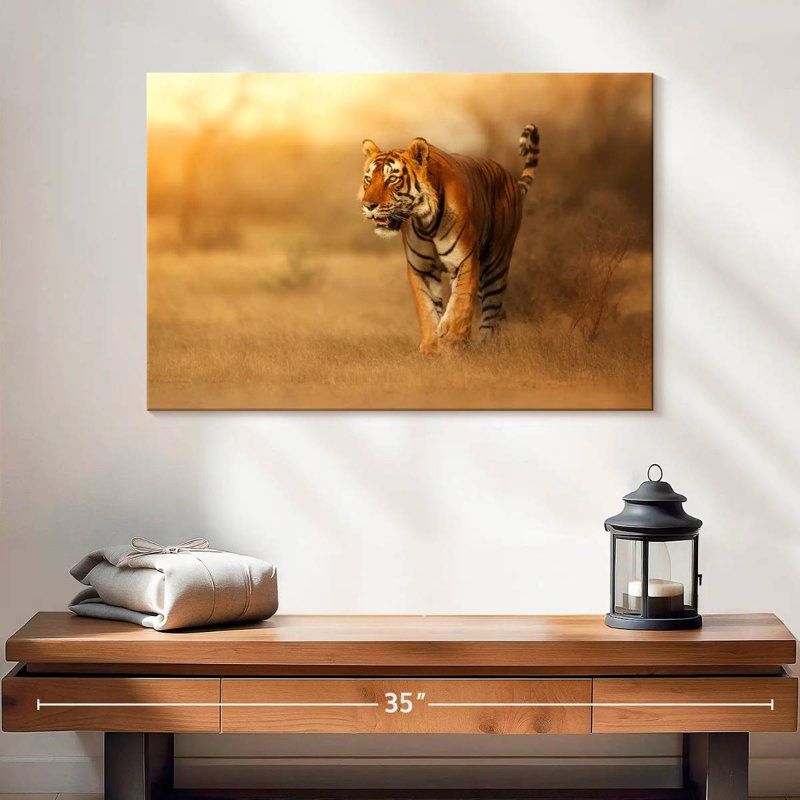 Brampt Hunting Tiger, 16" H x 24" W