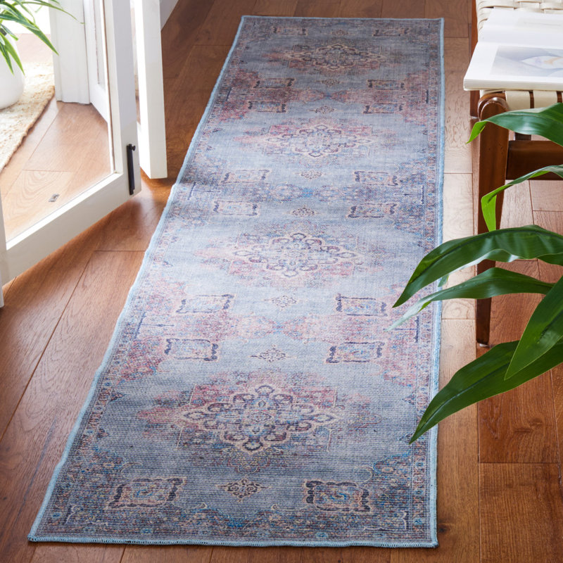 Duilio Performance Machine Washable Oriental Rug, Square 6'7"