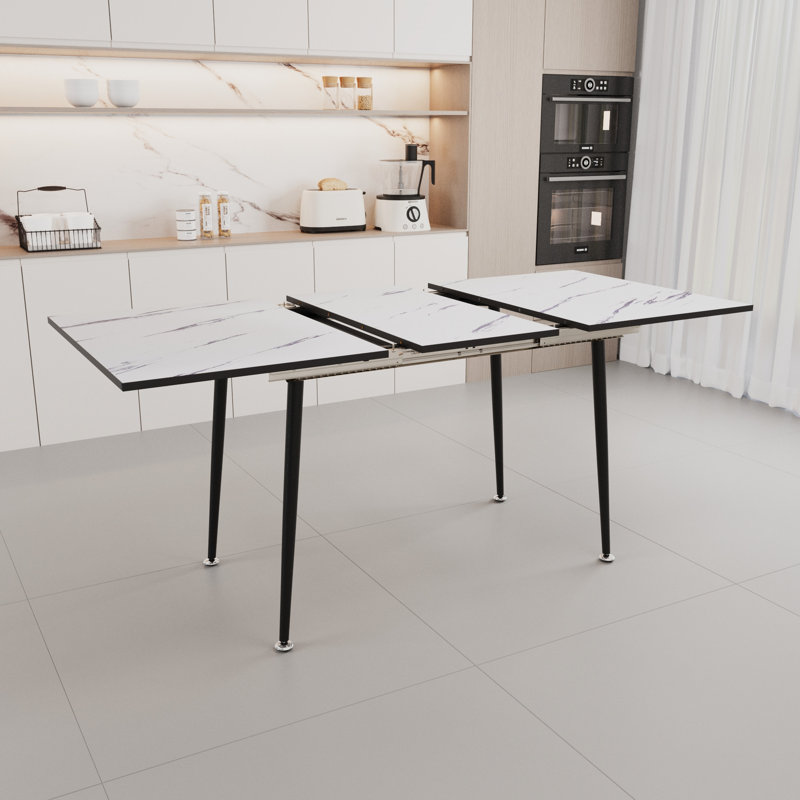 Table de salle à manger extensible de 47 à 63 po avec motif en marbre blanc, pieds en métal noir pour 2 tables de 6 à 63 po, offrant beaucoup d'espace