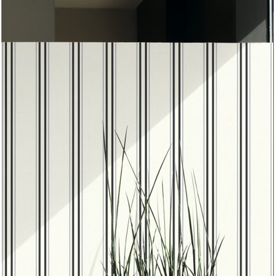 Rouleau de papier peint à rayures l 33 pi x l 21 po modern classic Hennessy