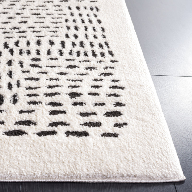 Megnan Area Rug In Ivory & Black, Runner 66 x 244cm