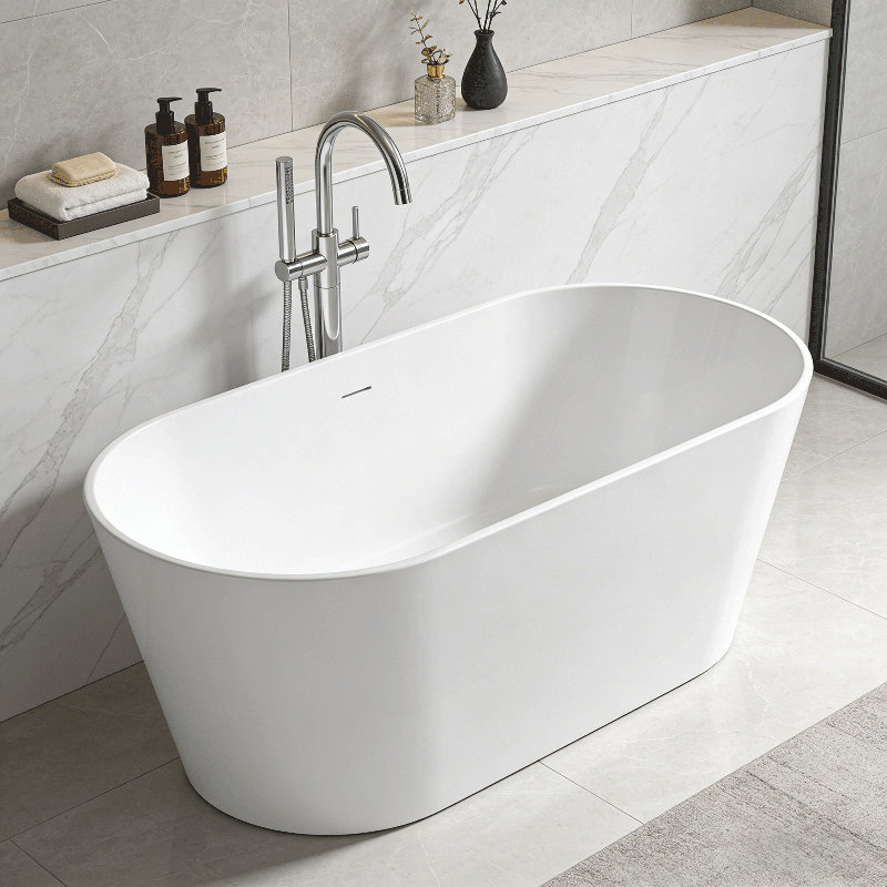 Baignoire de trempage autoportante ovale en acrylique 67 po. X 29,53 po.