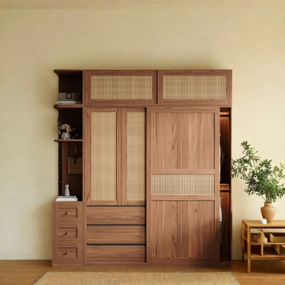 Garde-robe coulissante simple et élégante en osier