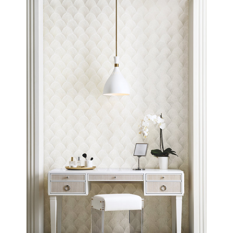 Metallic Light Scallop Wallpaper, Light Beige