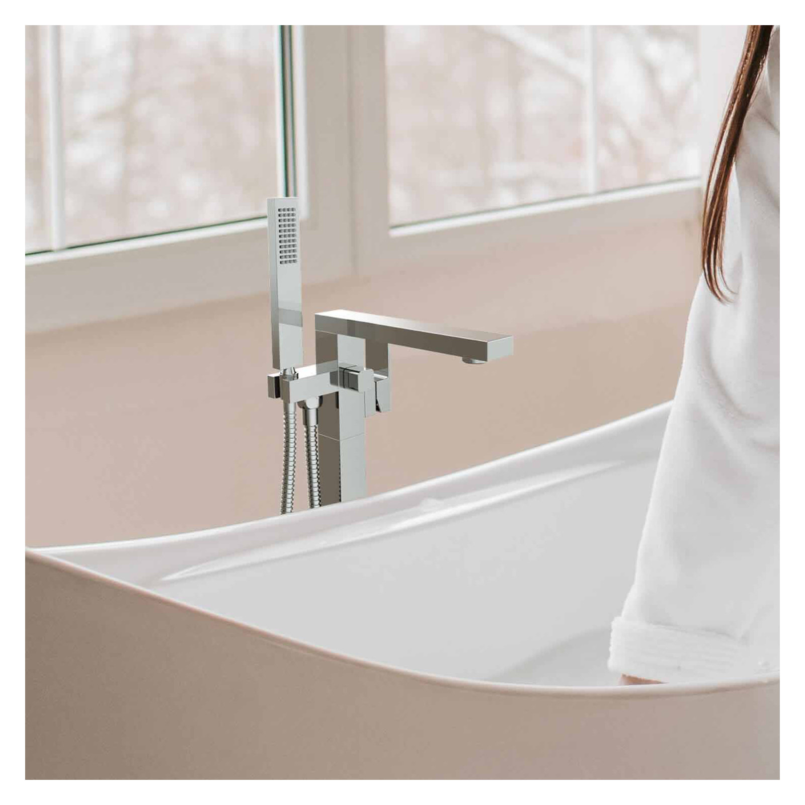 Cube Floor Tub Spout with Diverter, Chrome