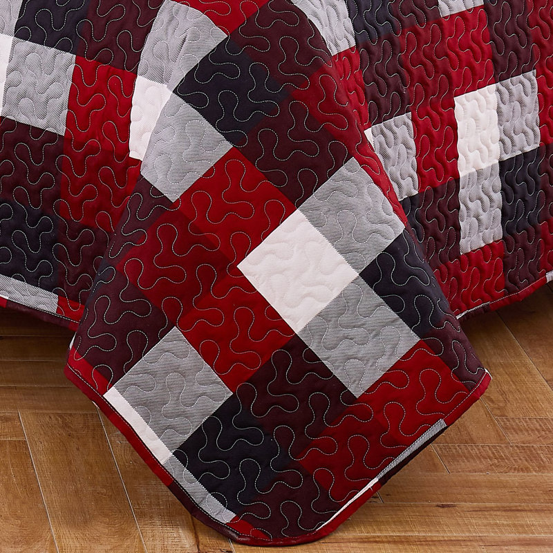 Witcomb Polyester Plaid Quilt, Full Quilt + 2 Shams