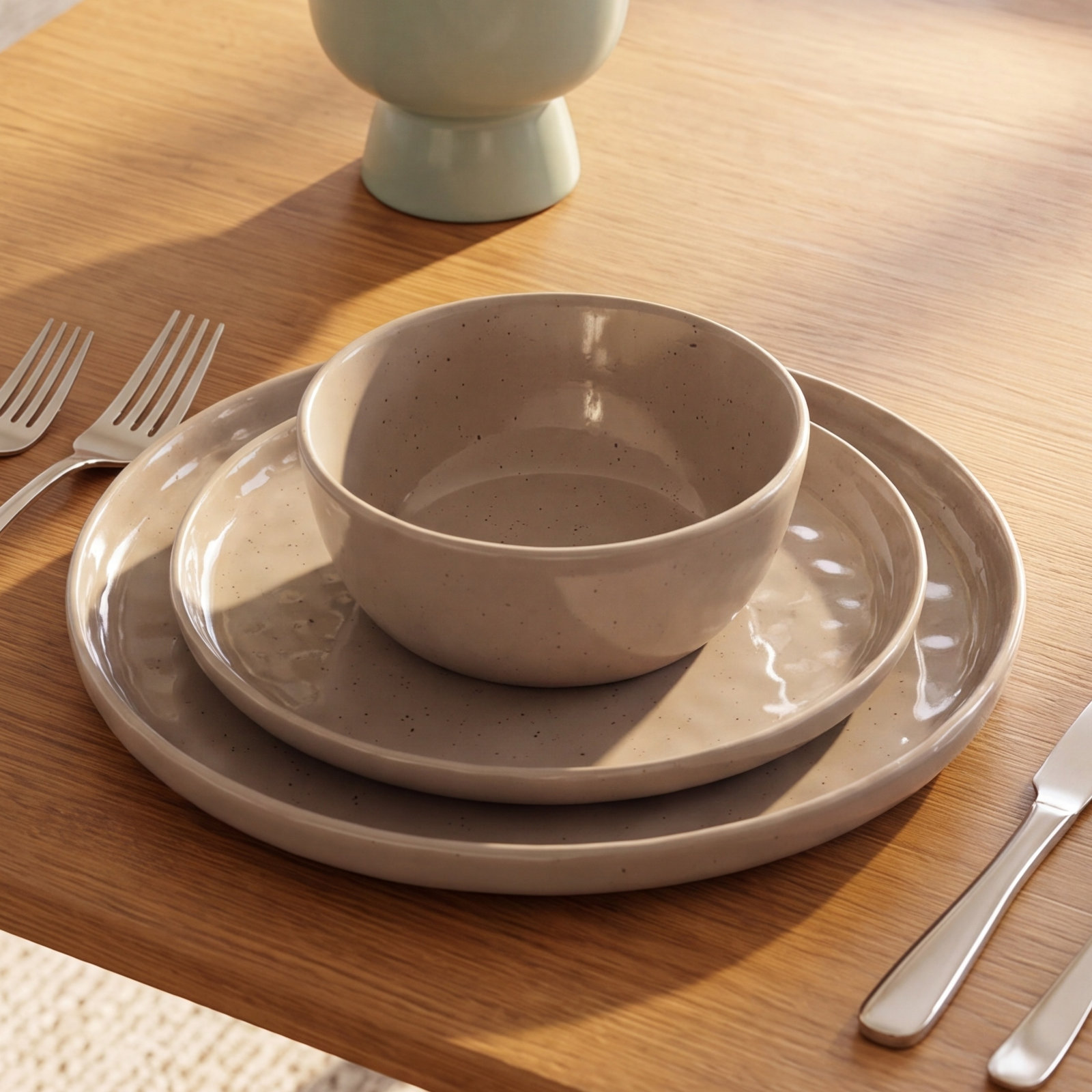 Ludivine Stoneware Dinnerware Set - Service for 4, Brown