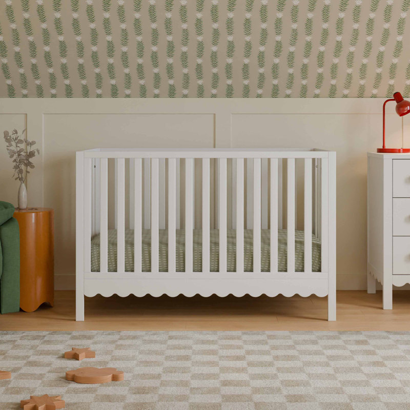 Sammy Scallop 4-in-1 Convertible Crib, White