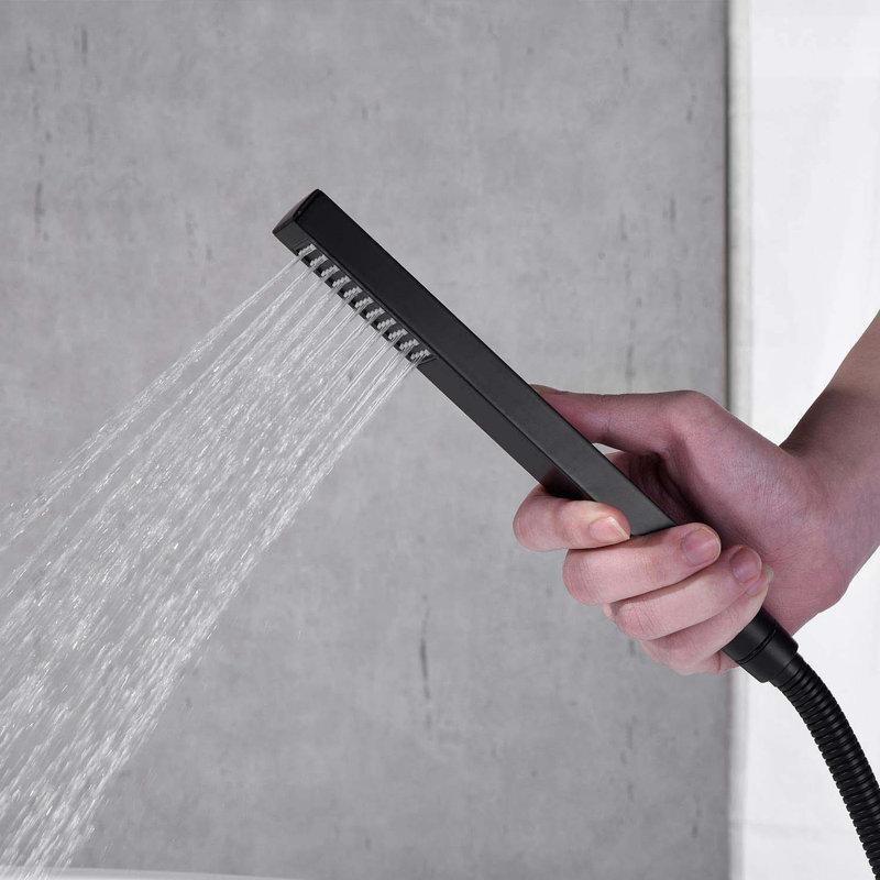Robinet de baignoire autoportant à fixation sur le plancher à poignée simple avec douche à main Rishel, Noir