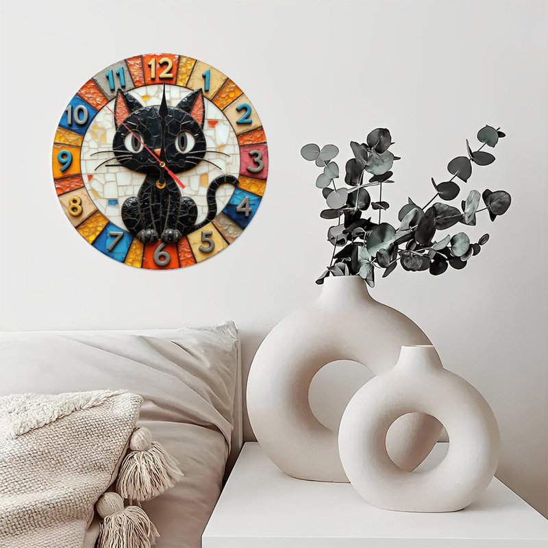 Horloge murale en forme de chat noir