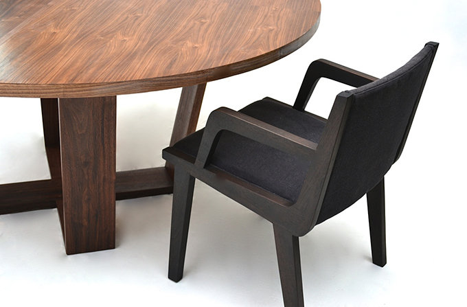 Rasucci Round Dining Table, Walnut 