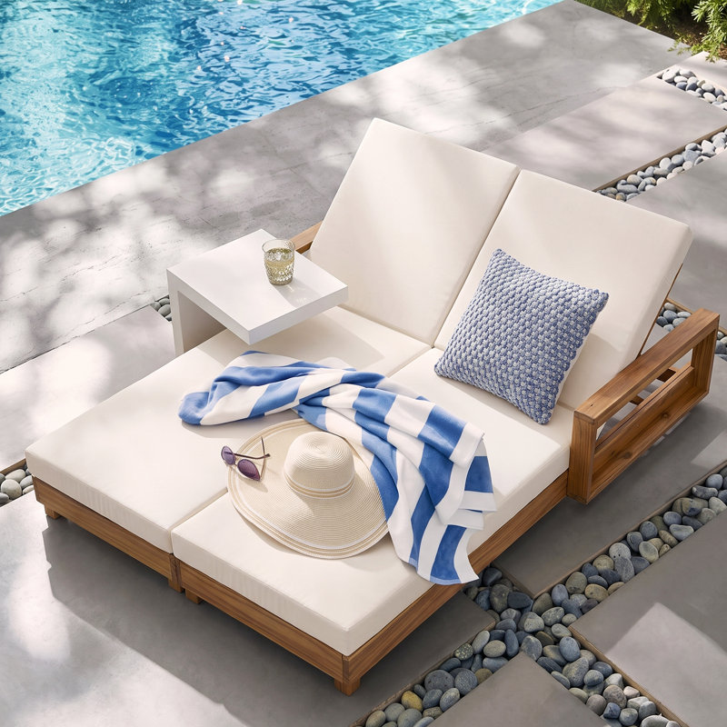 Ensemble de chaise longue double moderne en bois d'acacia de 76 po avec dossier réglable Hanley, Crème
