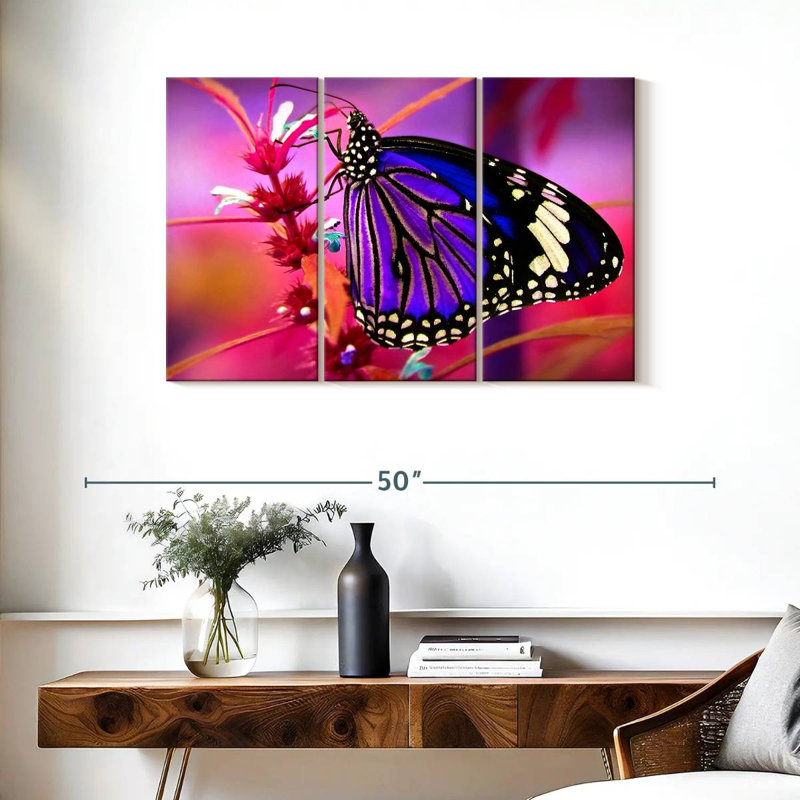 Magnifique papillon mauve, H 24 po x l 38 po