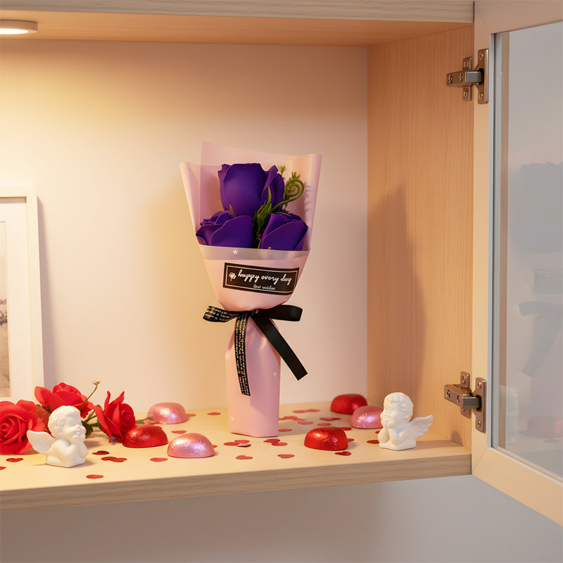 Bouquet de fleurs de savon artificiel mauve à 3 têtes, pétales de trempage, cadeau de bouquet de la Saint-Valentin, sac de cadeau inclus.
