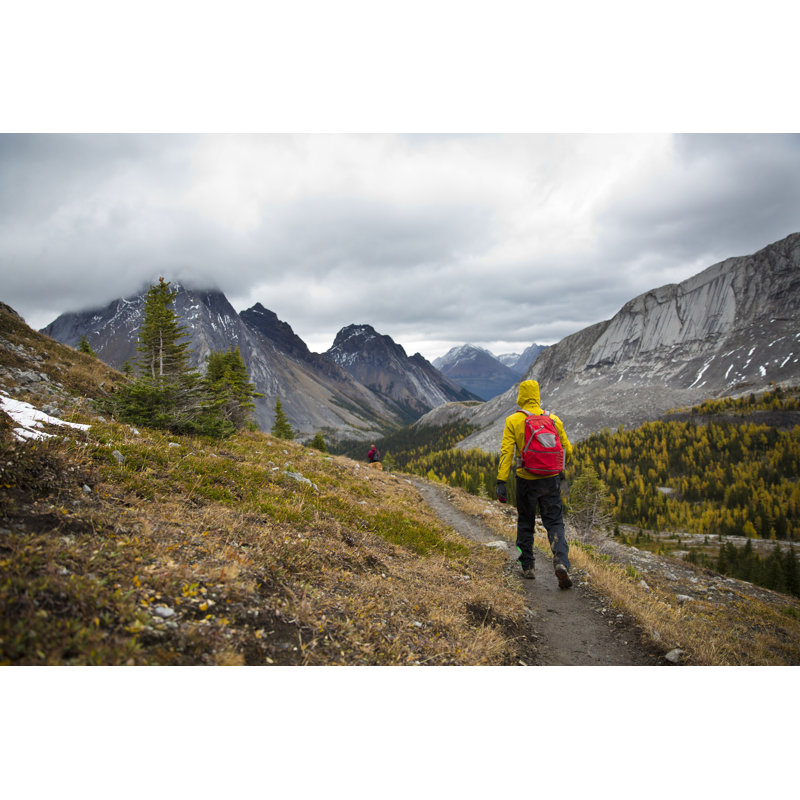 Rainy Day Hike par Gibsonpictures, H 24 po x l 36 po