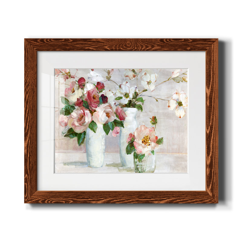 Shades of Blush - Peinture encadrée, H 37,5 po x l 27,5 po x P 1,5 po, Cadre en érable