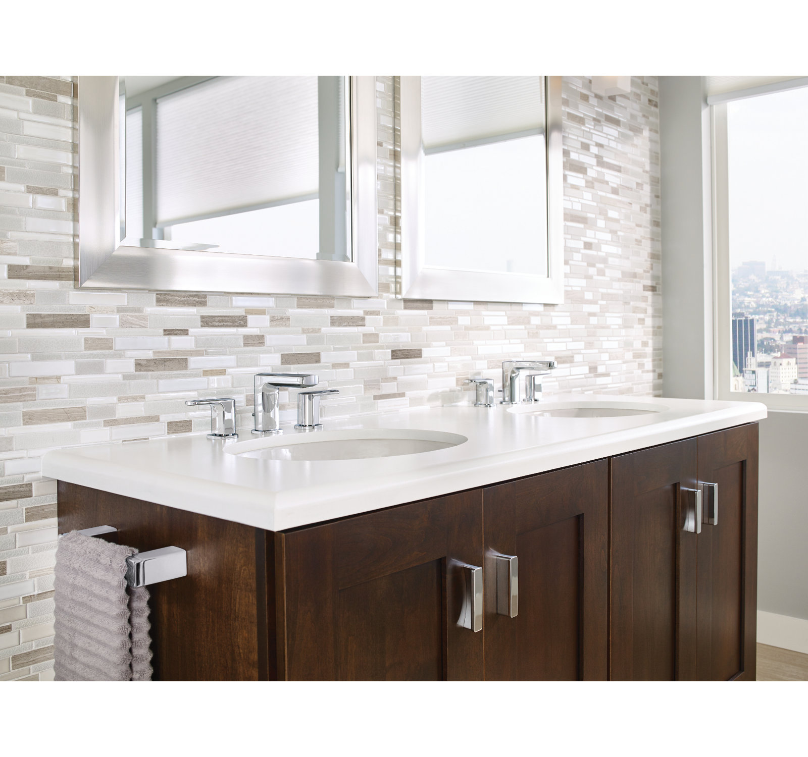 90 Degree 24" Wall Mounted Towel Bar, Chrome, 8.3"