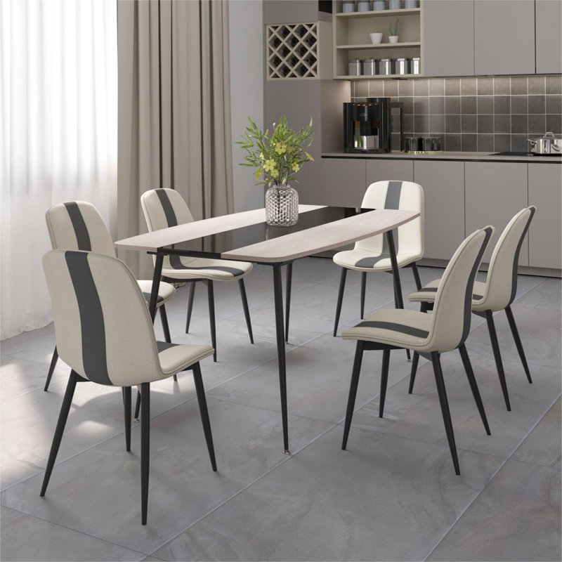 Arocha 6 - Person Dining Set