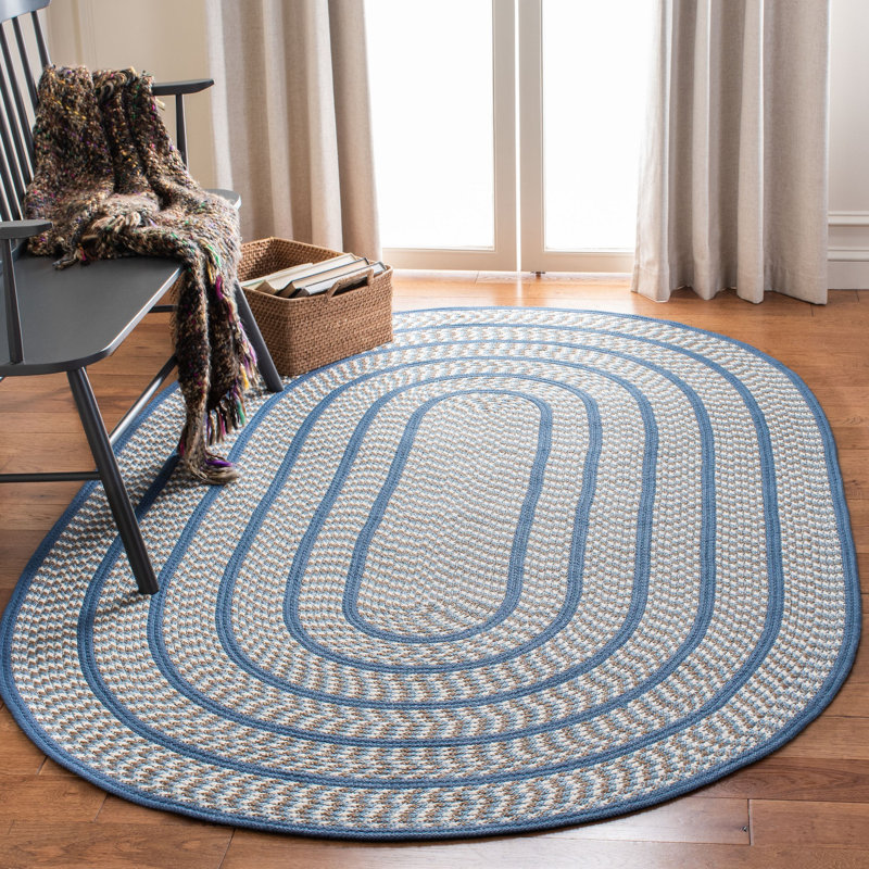 Georgina Ivory/Blue Area Rug, Oval 4' x 6'