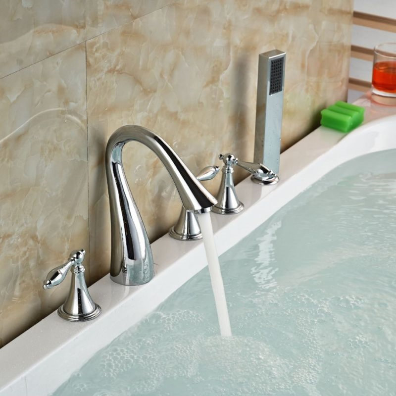 Robinet de baignoire et douche à main à finition chromée Juno 