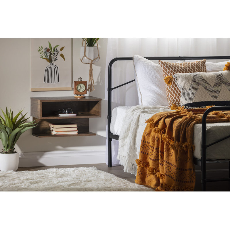 Table de chevet Sazena, Noyer naturel