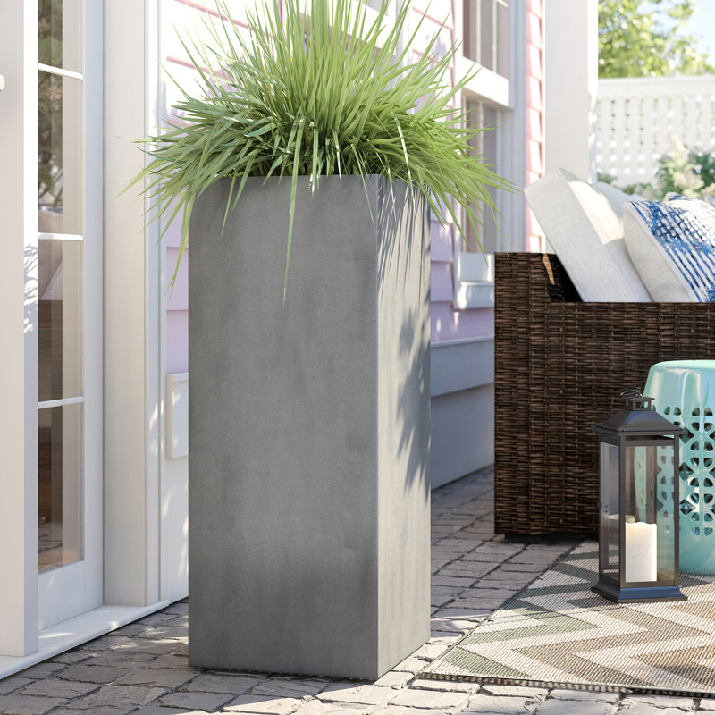 Pot à fleurs Eastvale FiberStone, Gris, H 31,5 po x l 15,75 po x p 15,75 po