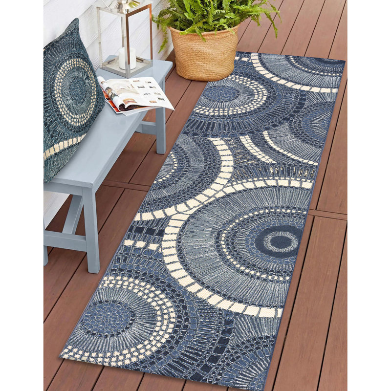 Tapis intérieur / extérieur Bungalow Rose Lohyn Circles, Tapis de couloir 1 pi 11 po x 7 pi 6 po