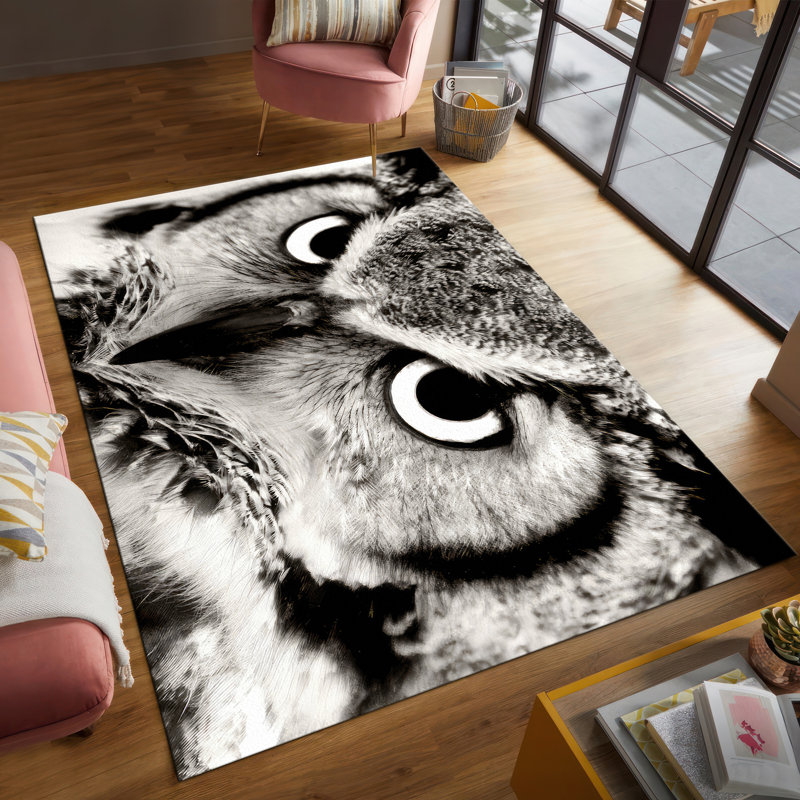 Soft Non-Woven Printed Rug with Intricate Floral Design Perfect for Enhancing Your Living Room or Bedroom Decor