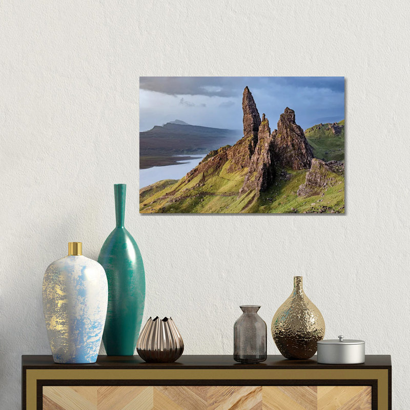 «Stormlight Over The Old Man Of Storr», reproduction d'art sur toile tendue, H 12 po x l 18 po, Toile tendue