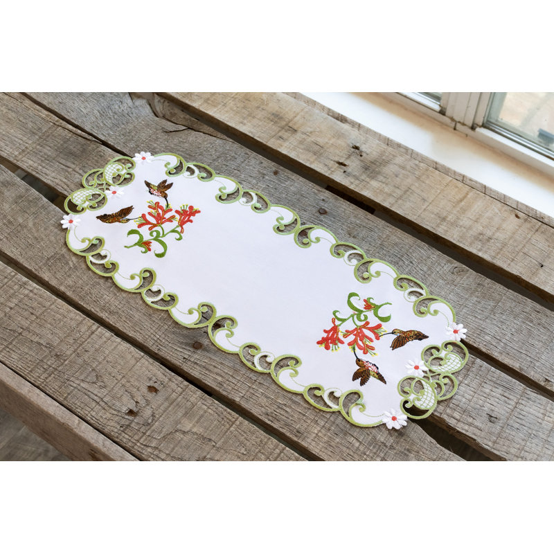 Chemin de table brodé avec colibris (9 po x 18 po)