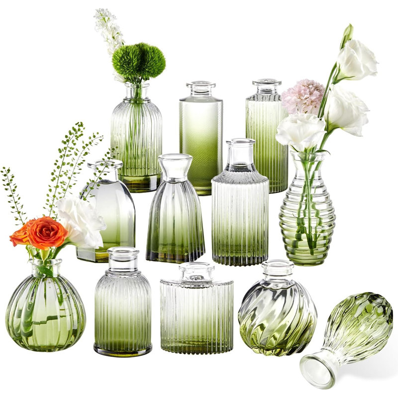 Ensemble de 12 vases Green Bud, petits vases en verre verts pour centres de table | Vase à fleurs nervurées, vases à bourre rayés en vrac, mariage, anniversaire, douche nuptiale, décoration de table pour la maison