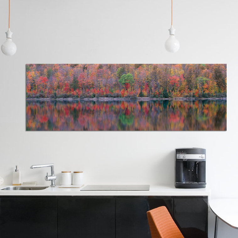 « upson lake reflection », reproduction de photo sur toile, H 12 po x l 36 po x P 1,5 po, Toile tendue