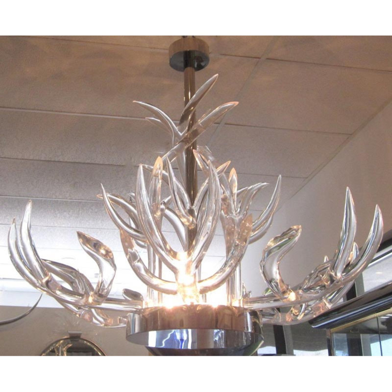 Lustre en corne de bois de lucite clair nickel poli clair, Clair, 32” Length x 32” Width x 28” Height, Laiton rétro