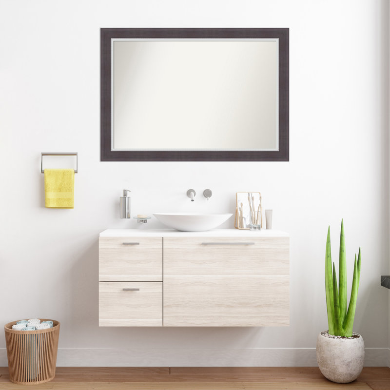 Miroir de salle de bain mural Ellie, 29,5 po x 41,5 po, Brun ; Argenté