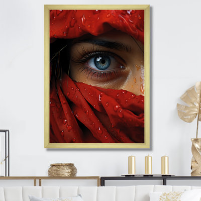 «Crimson Courage Woman Eye», reproduction d'art sur toile