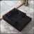 Chenille noir est en rupture de stock