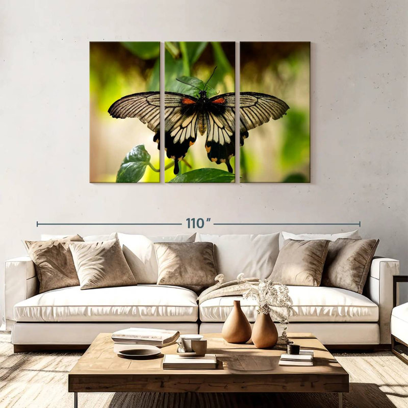 Brampt Monarch Butterfly, 48" H x 74" W