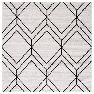 Cargian Geometric Light Gray/Black Area Rug