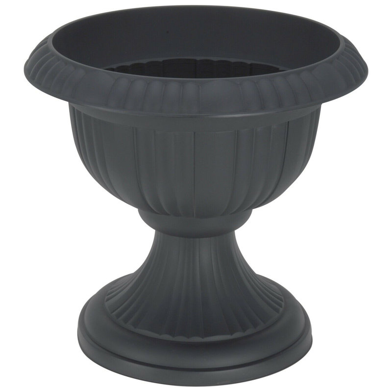 Abduljaleel Urn Planter