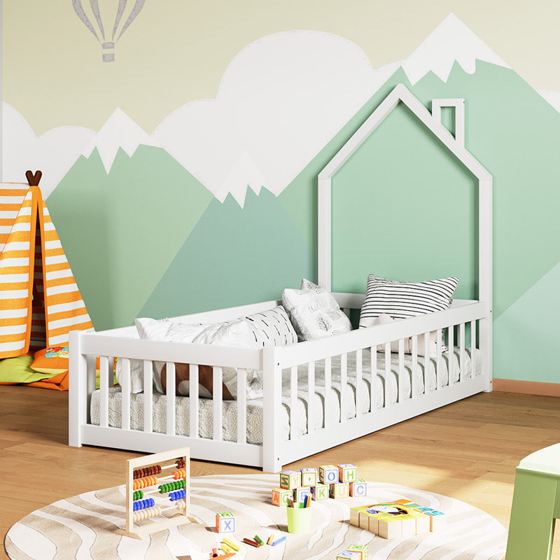 Cot Bed / Toddler (70 X 140cm) Standard, White