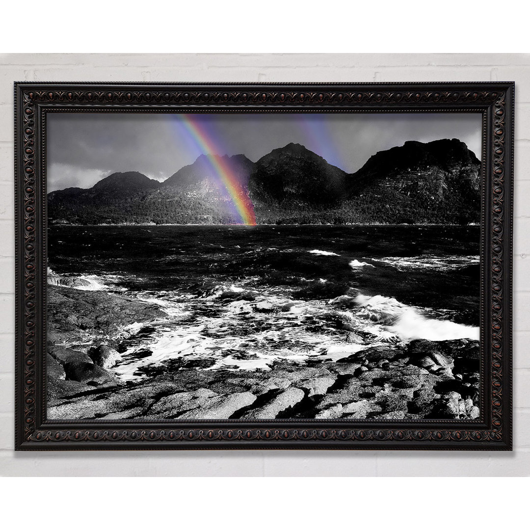 Regenbogen Ozean Berge B N W Gerahmter Druck